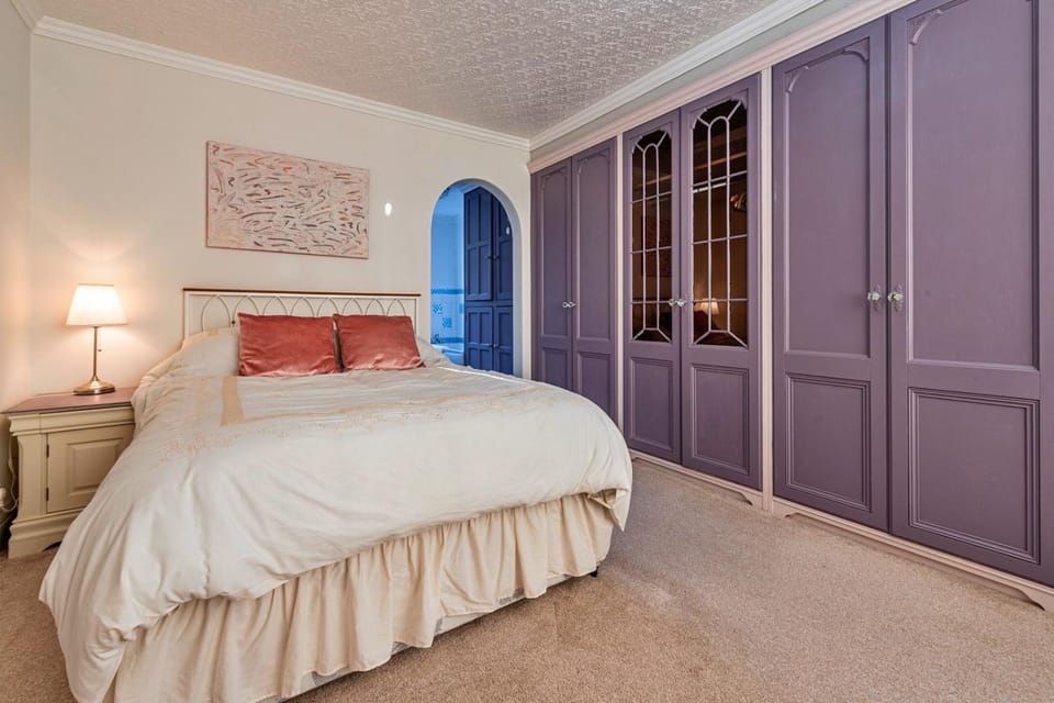 Bed, wardrobe