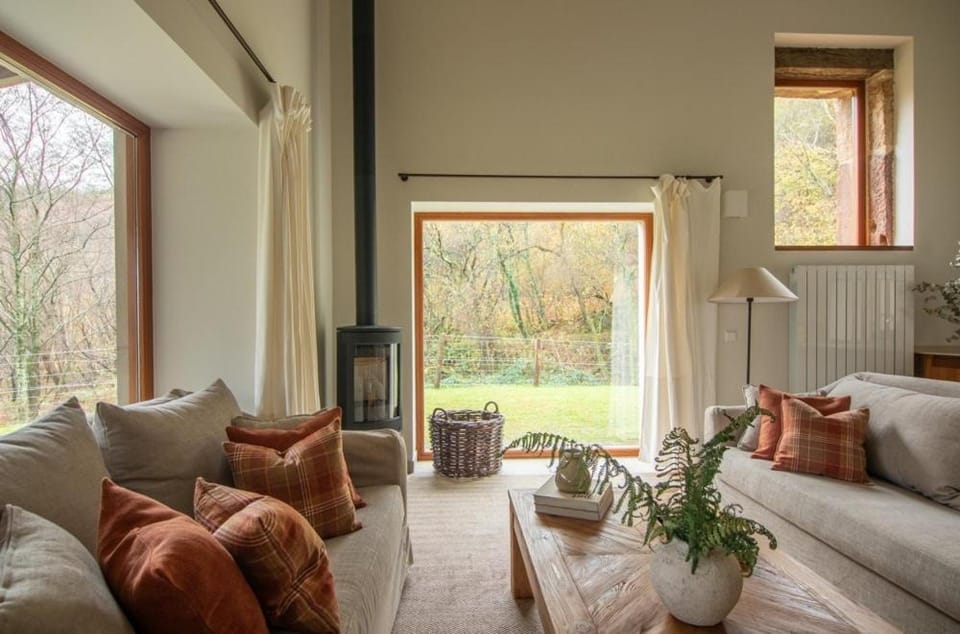 Living room, Garden view, fireplace