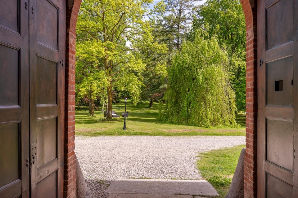 Castello Quattro Torri Bed and Breakfast in Piedmont