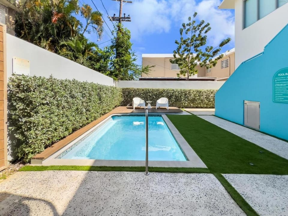 Aquabella 7 Paradise Stay in Isla Verde Apartment in Carolina