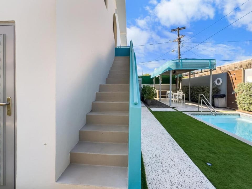 Aquabella 7 Paradise Stay in Isla Verde Apartment in Carolina