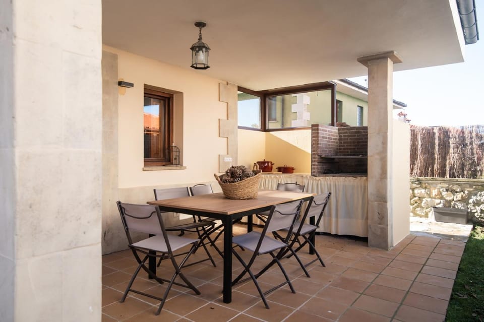 BBQ facilities, Balcony/Terrace, Garden view