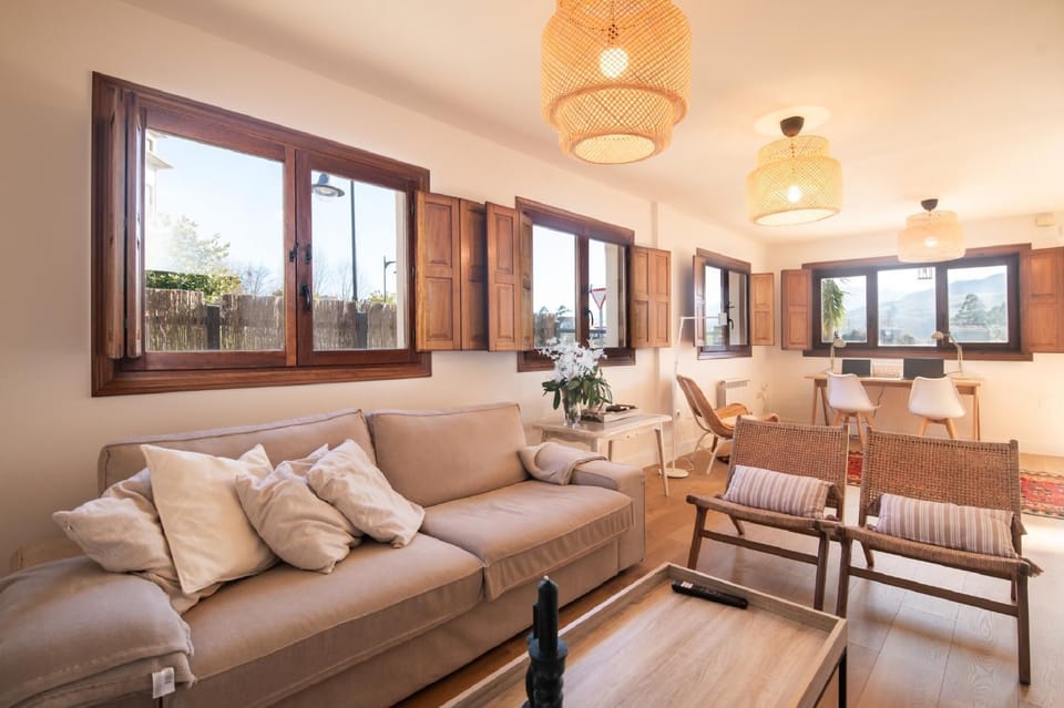 Living room, Garden view