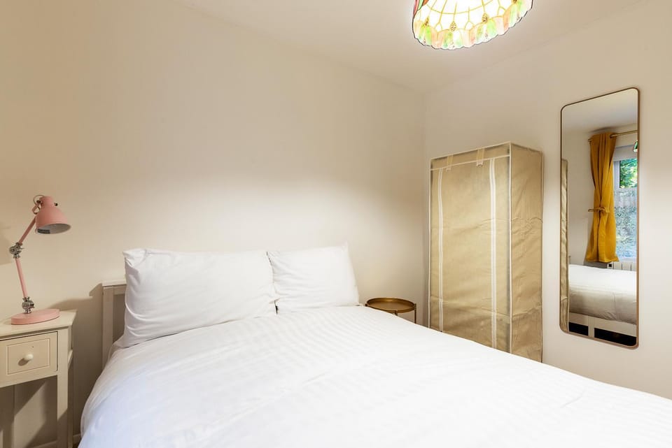 Bed, Bedroom, wardrobe