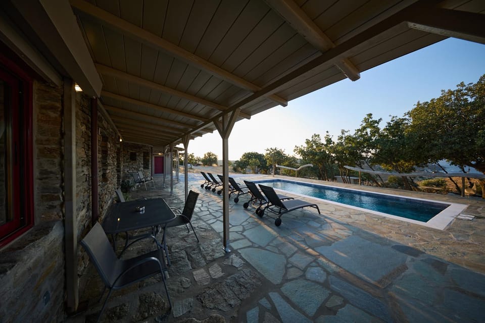 Day, Pool view, Swimming pool, sunbed