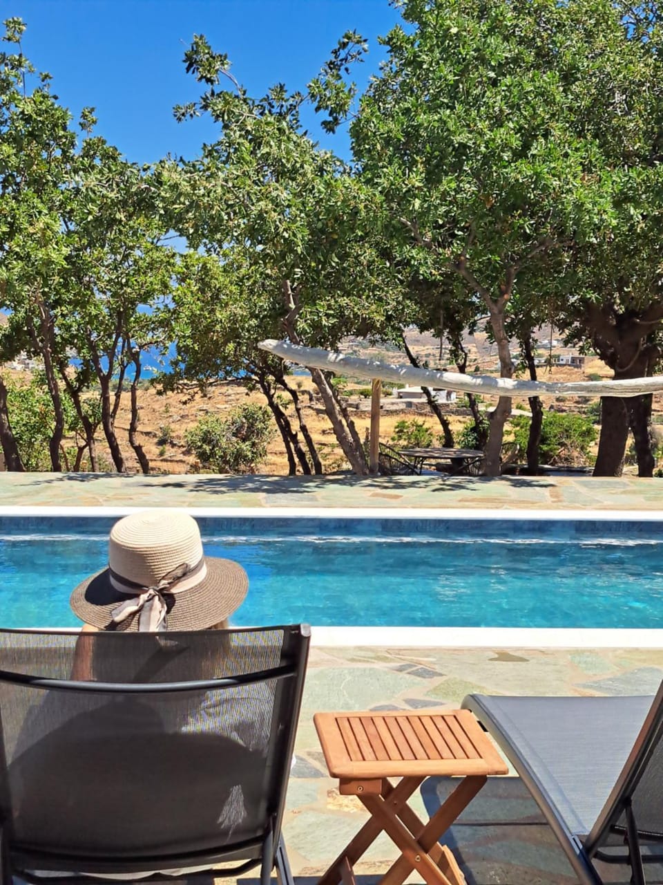 Day, Natural landscape, Pool view, Swimming pool, sunbed