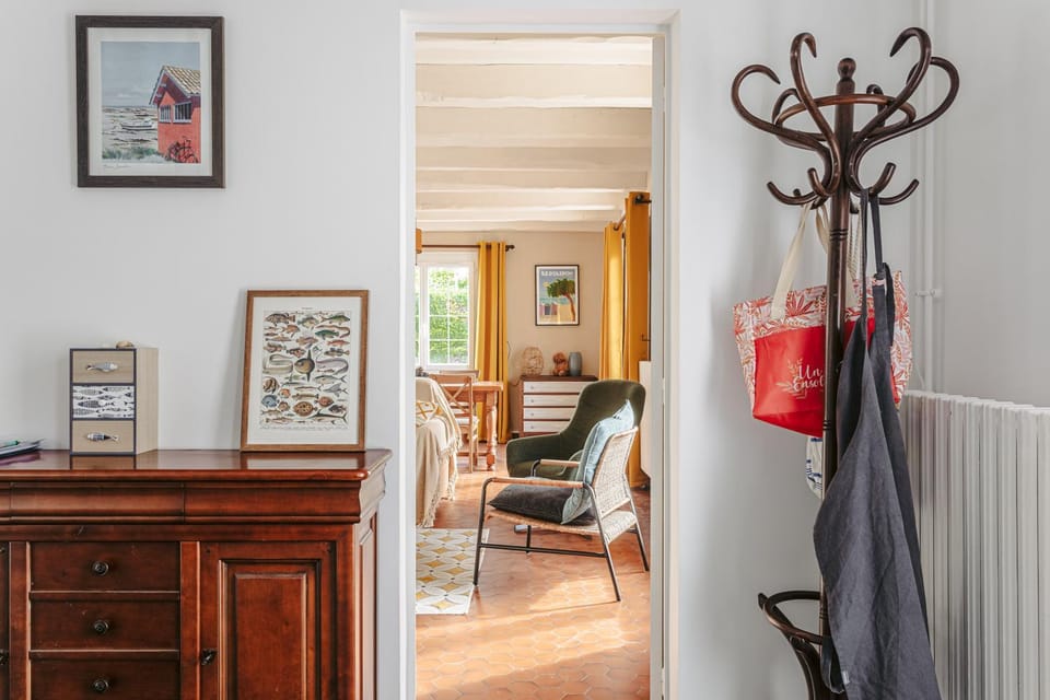 Property building, Living room