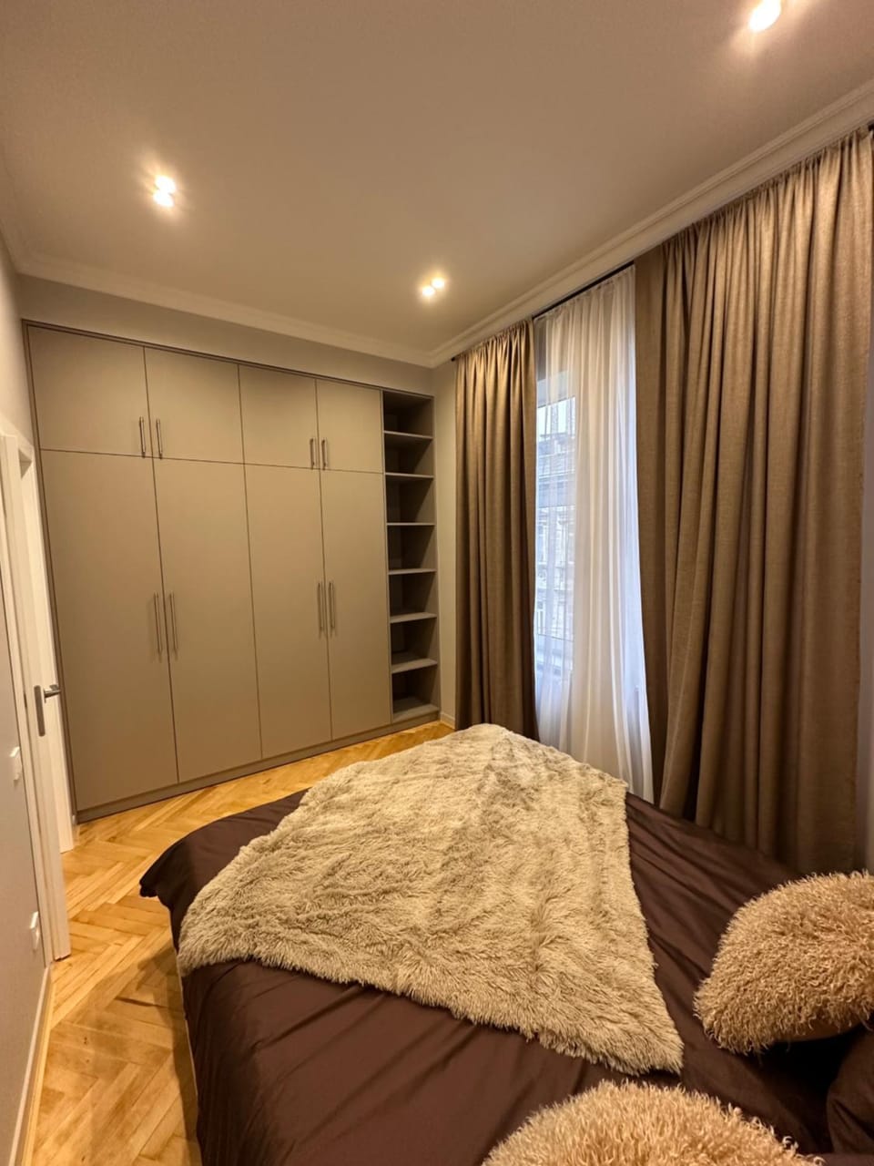 Bedroom, wardrobe
