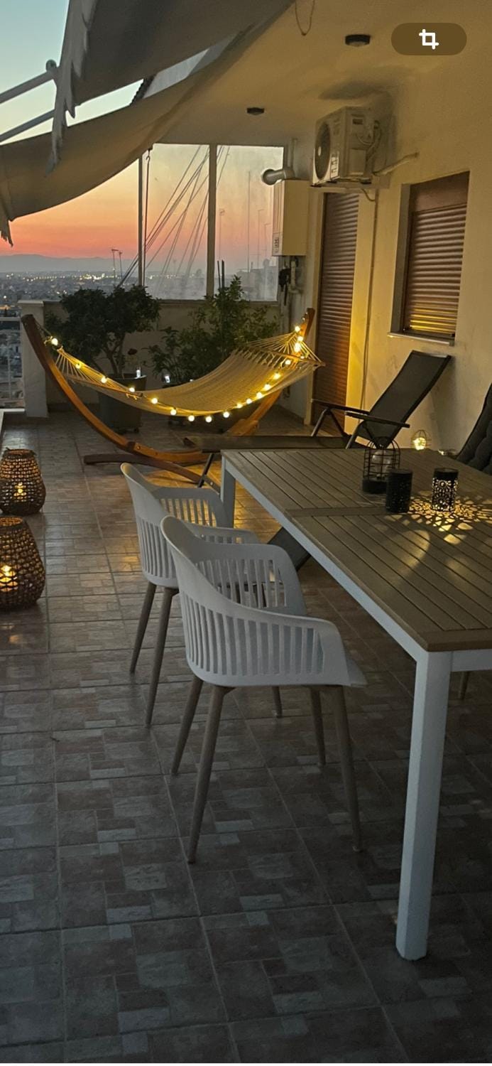 Panoramic City View Penthouse Nikopol Apartment in Thessaloniki