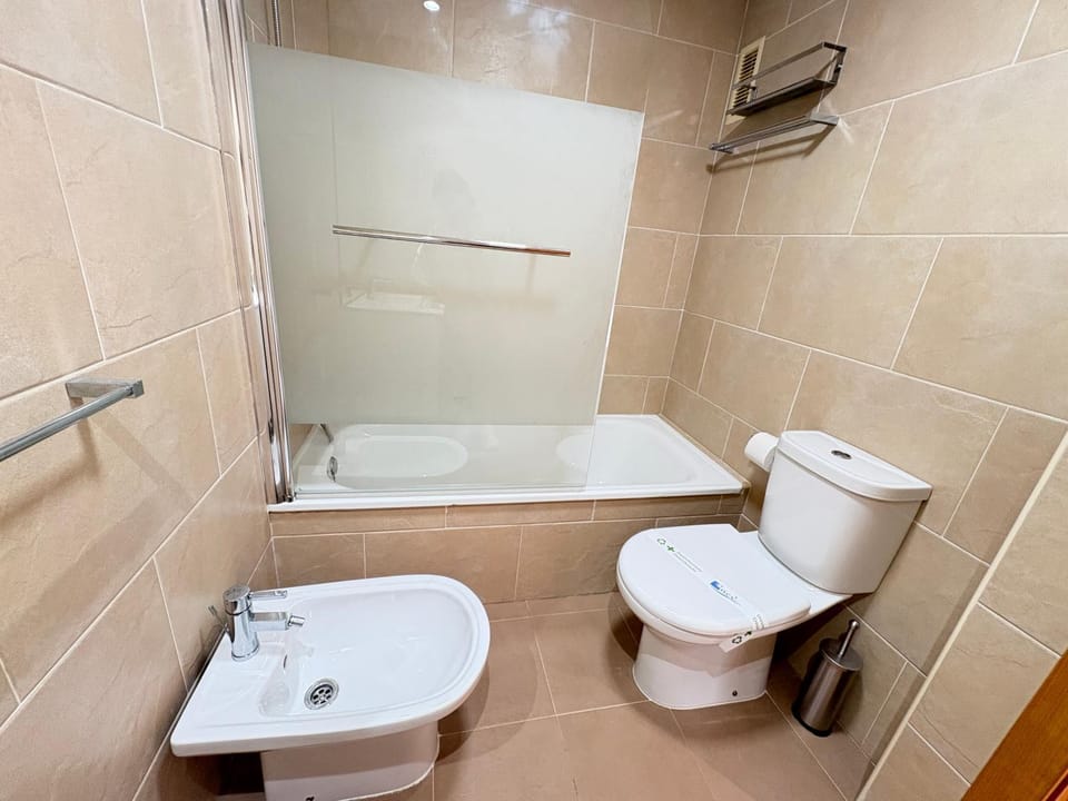 Bathroom, Bath, bidet