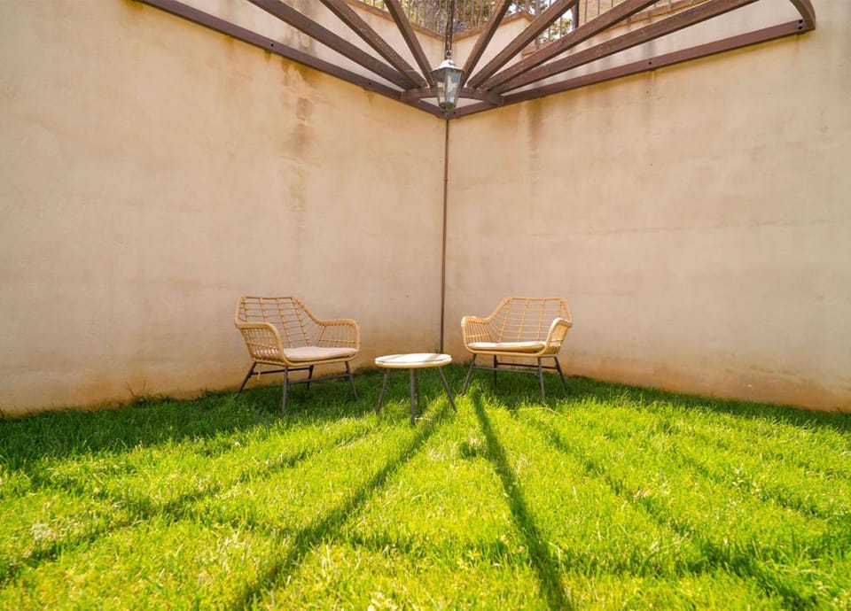 Property building, Garden