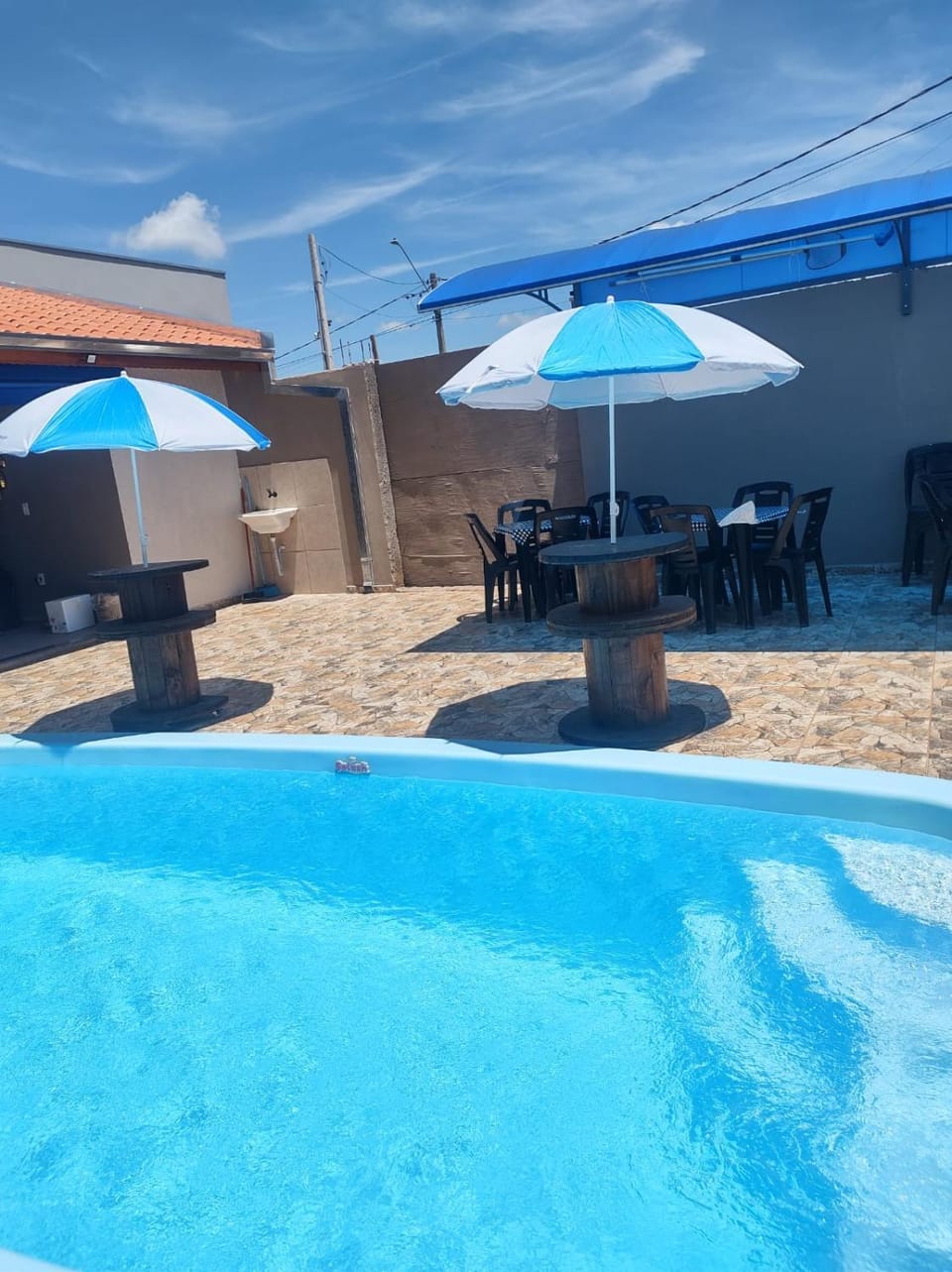 Área de lazer para confraternização para passar o dia das 9 as 21 horas House in Botucatu