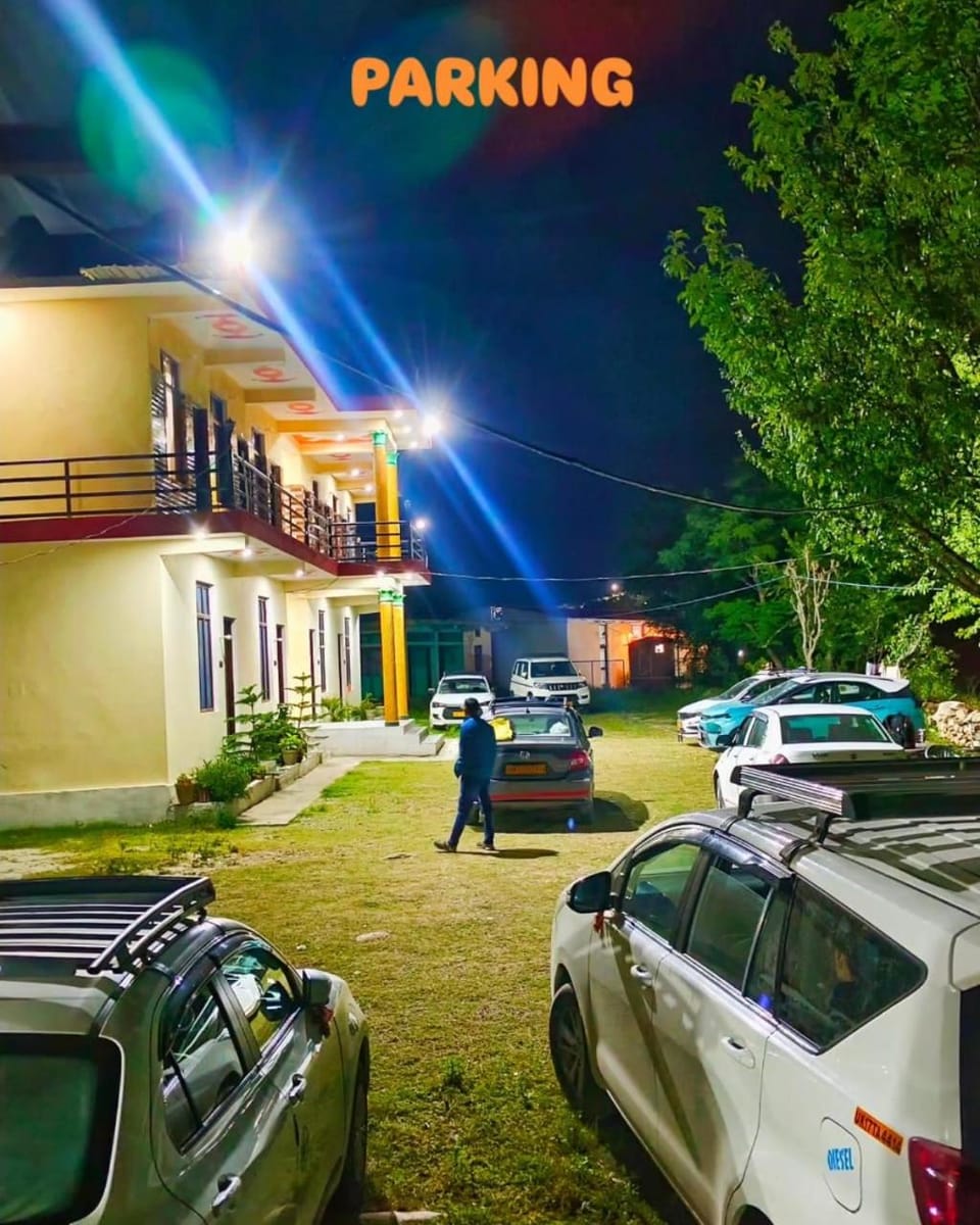 Yamunotri Darshan Resort By Preet rS Vacation rental in Uttarakhand