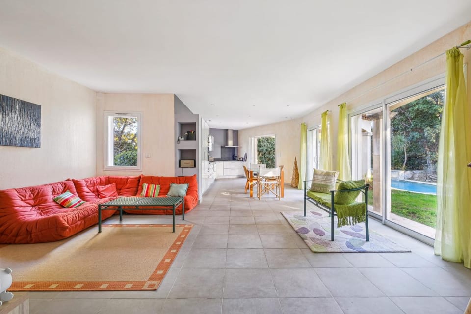 Havre de Paix avec Piscine Privée House in Roquebrune-sur-Argens