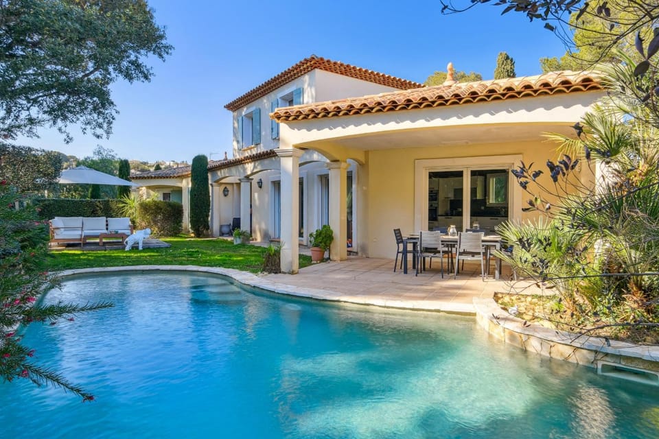 Havre de Paix avec Piscine Privée House in Roquebrune-sur-Argens