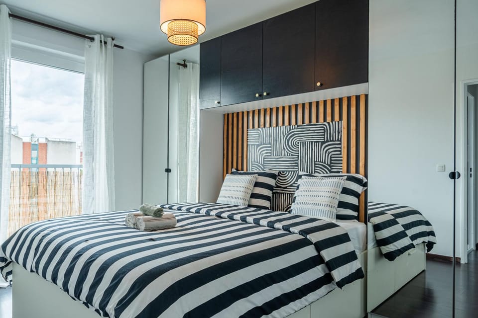 Bedroom, room service