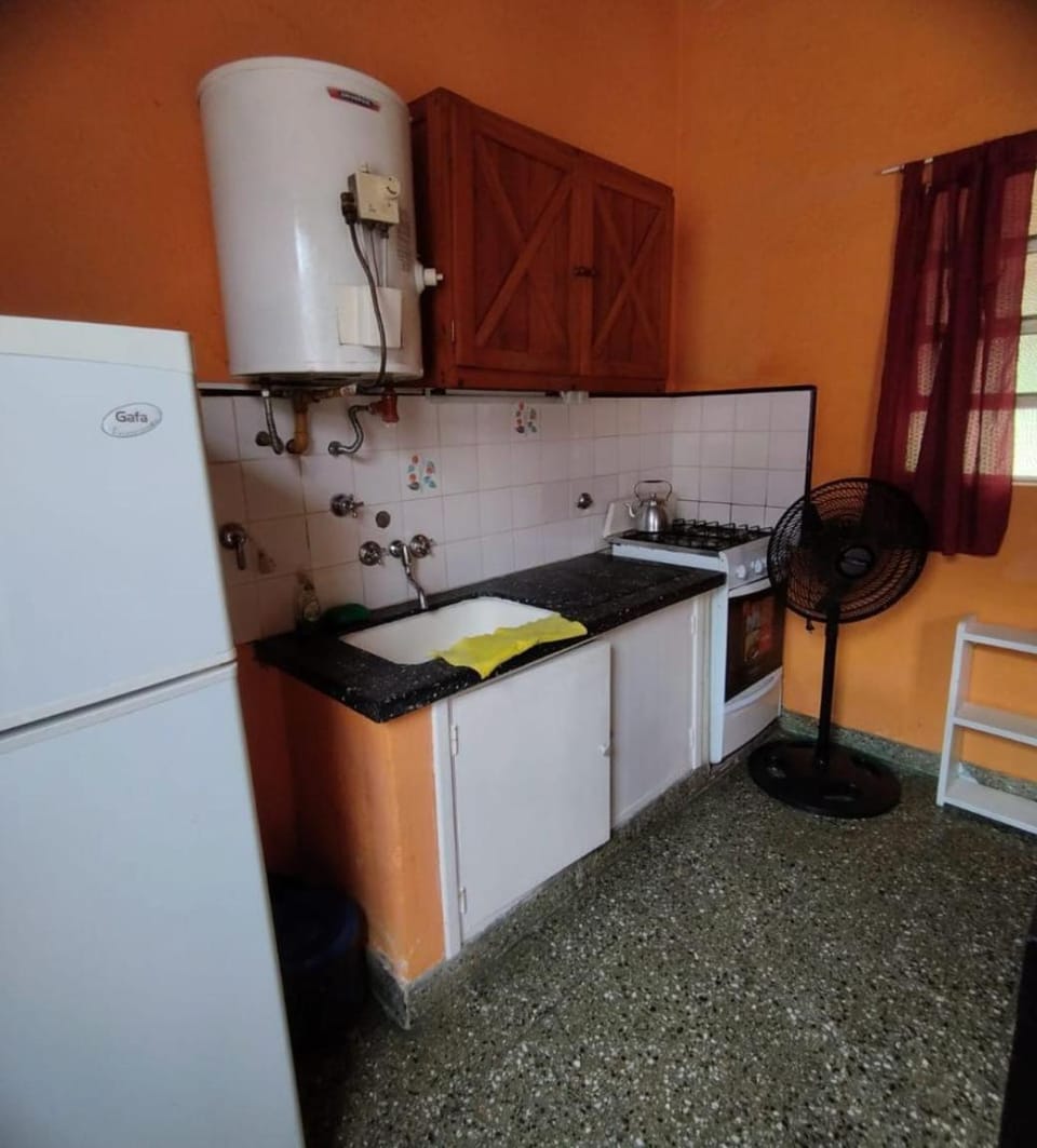 Deptos Pablos, Apto No 4 Apartment in Villa Gesell