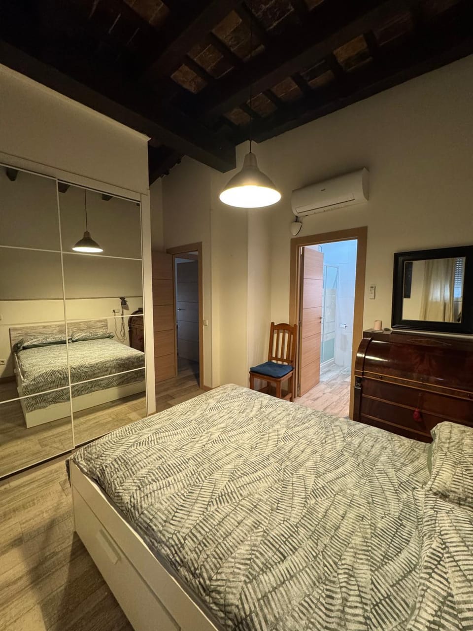 Bed, Photo of the whole room, Bedroom, wardrobe