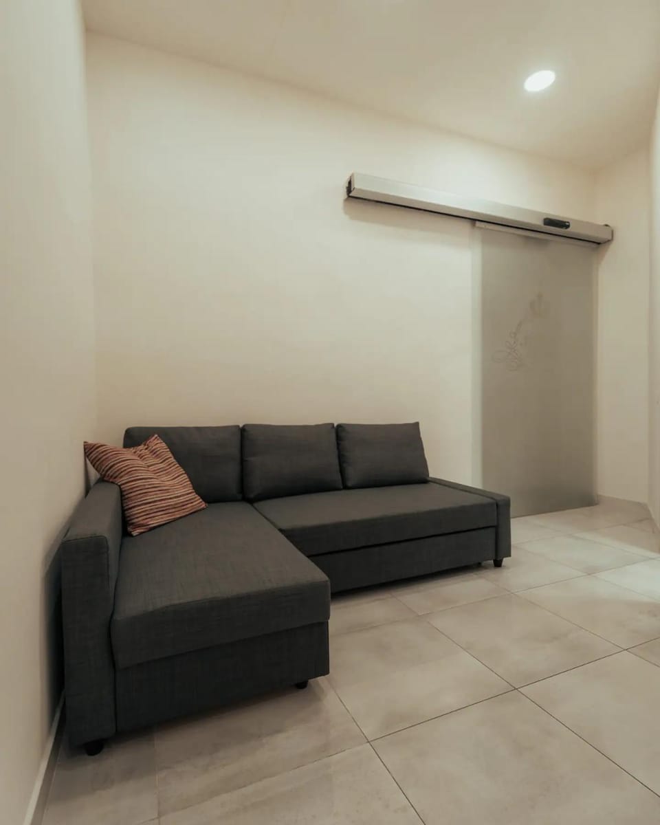 Living room, Seating area, air conditioner