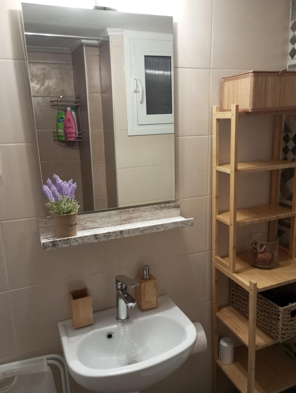 Shower, Bathroom, towels