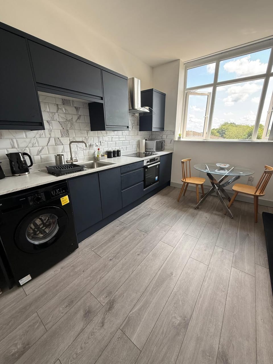 1 Bed Flat - Sleeps 2 - Pets - Parking - Wifi Apartment in Daventry District
