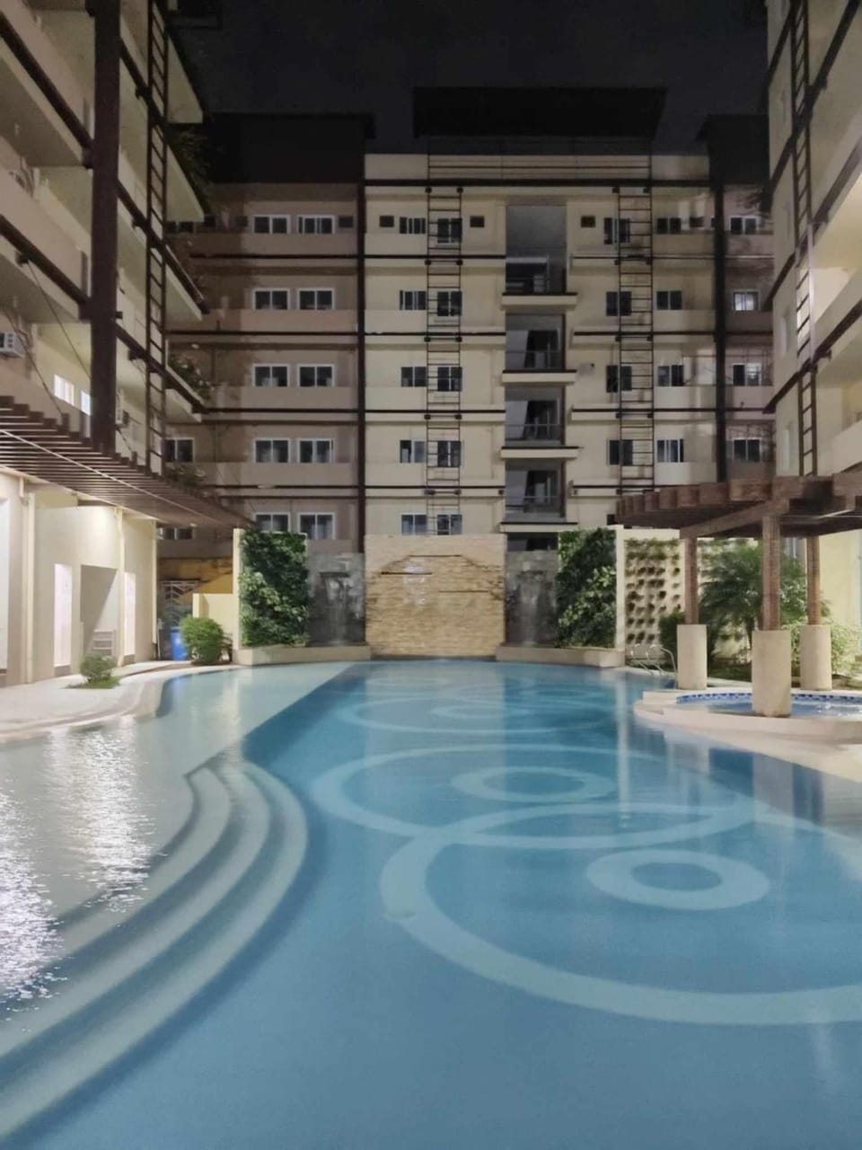 Swimming pool