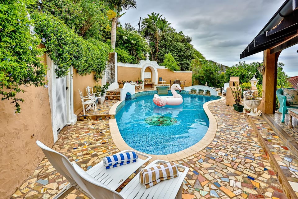 Garden view, Swimming pool, sunbed