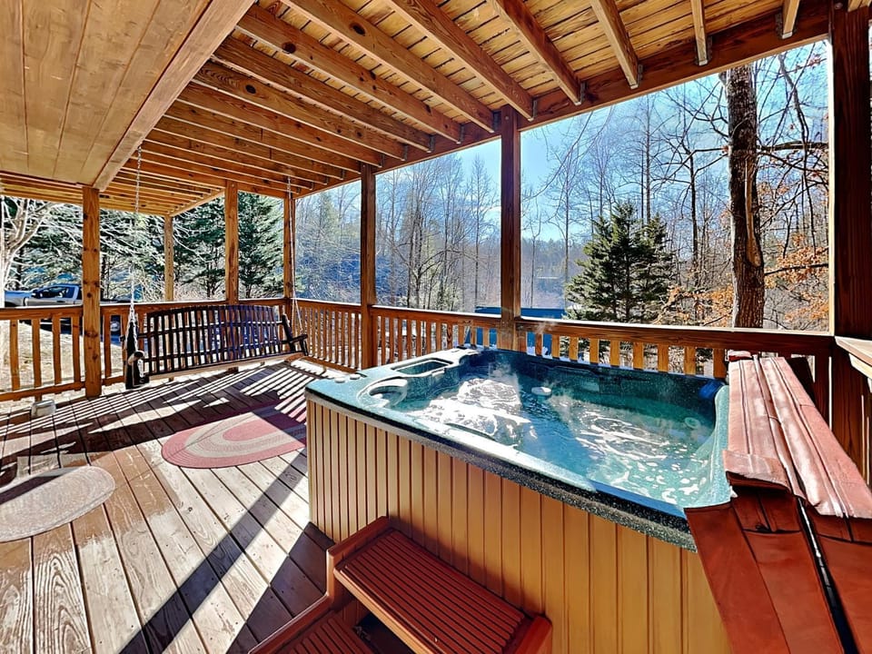 Patio, Natural landscape, Hot Tub, Seating area
