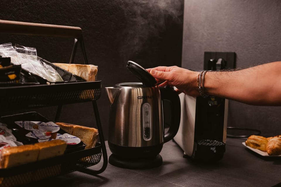Coffee/tea facilities