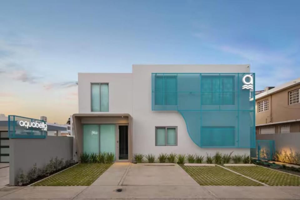 Aquabella 4 Island Serenity in Isla Verde Apartment in Carolina