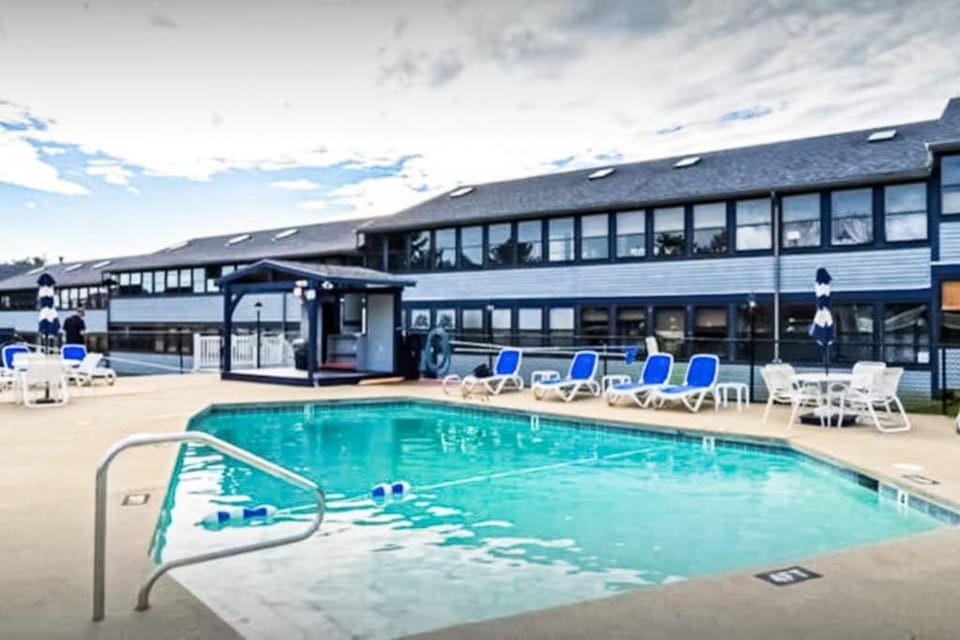 Splash & Relax Unit 203 Apartment in Wells