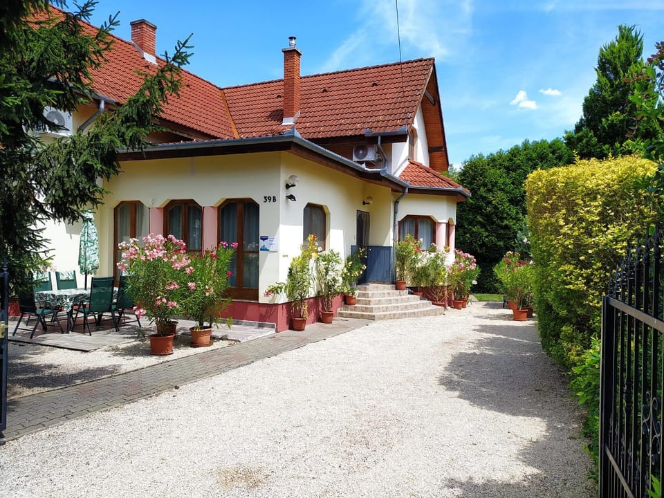 Property building, Garden