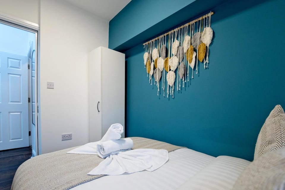 Bed, Photo of the whole room, Bedroom, towels, wardrobe