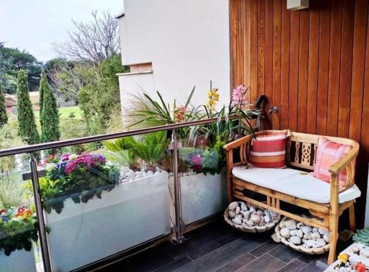 Exceptional near Vatican flat with swimming pool Apartment in Rome