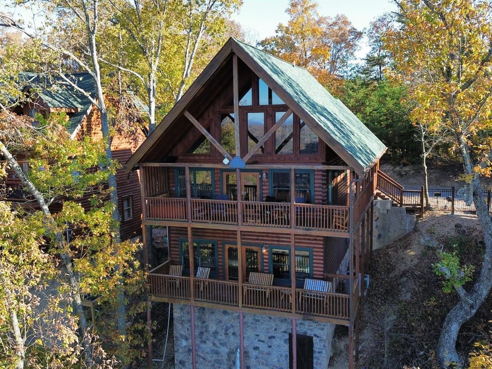 Mountain Views House in Pigeon Forge