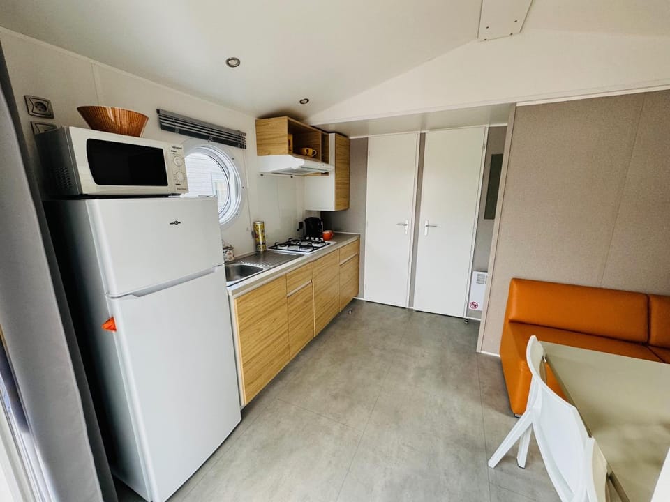 Camping Les Payolles Campground/ 
RV Resort in Saint-Georges-d'Oléron
