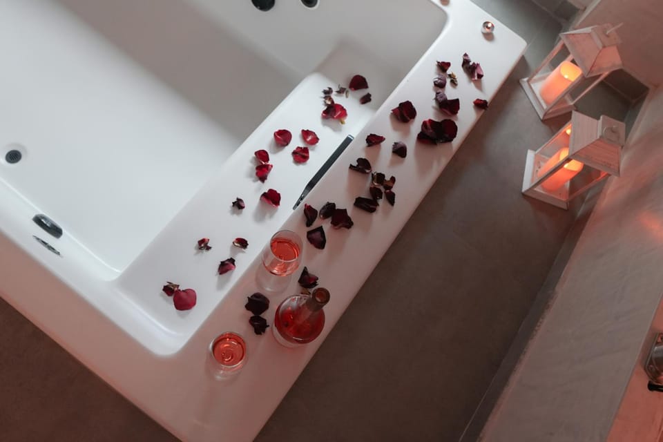 THE LOT luxury suites Apartment in Thessaloniki