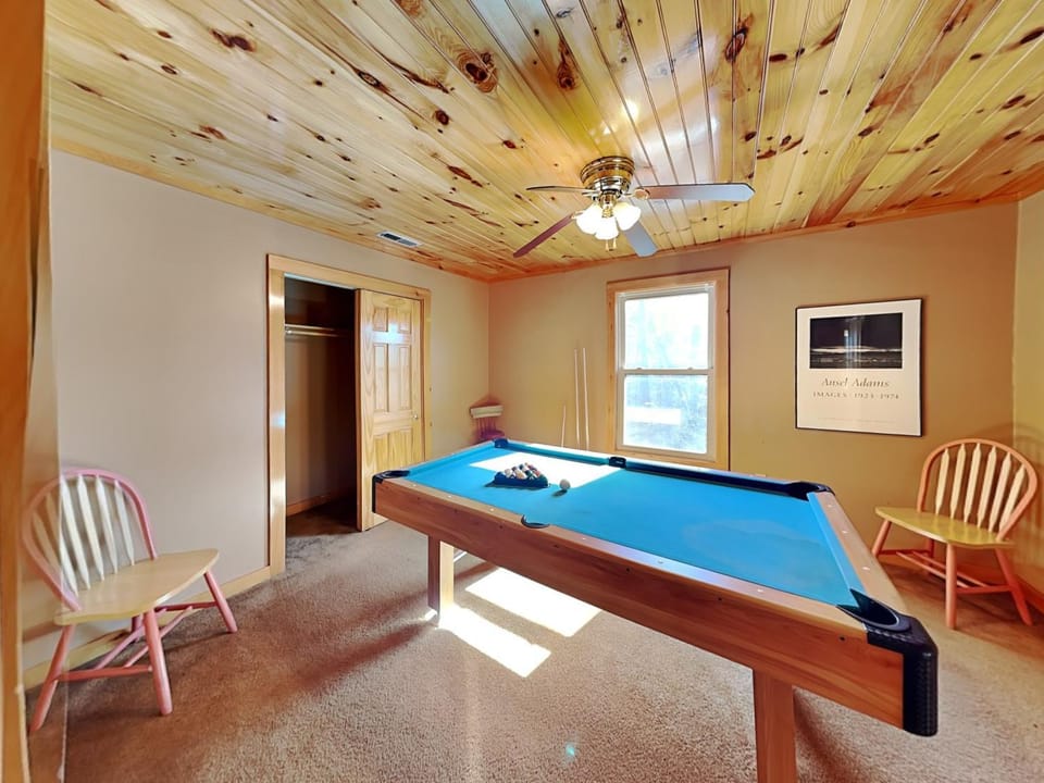 Amazing Point of View House in Pittman Center
