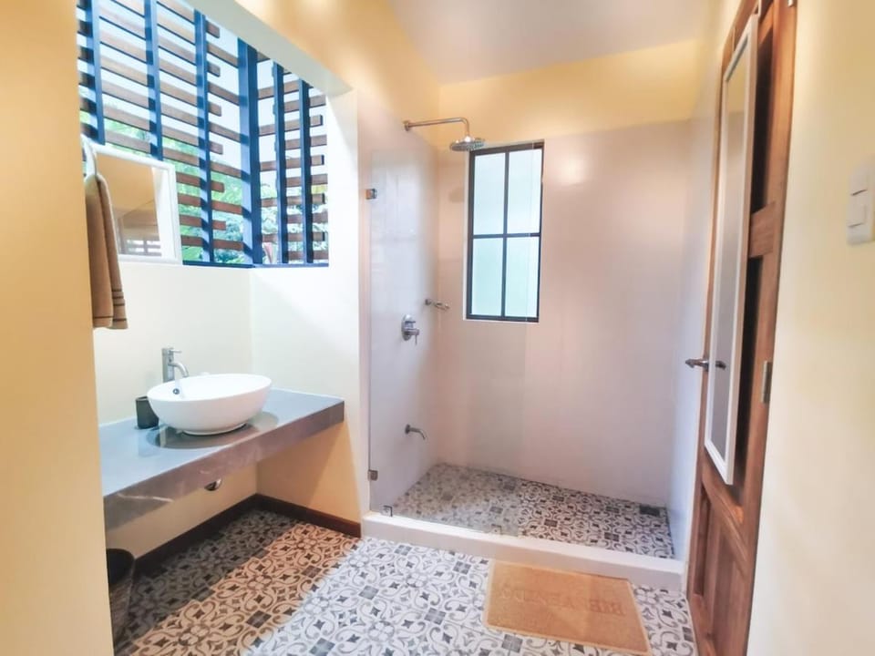 Casa Jobo con AC Oasis en Puerto Viejo House in Panama