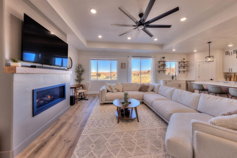 Living room, Seating area, fireplace