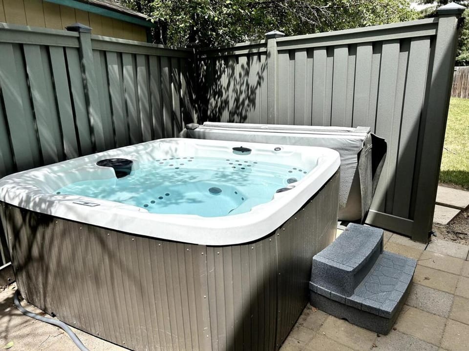Day, Natural landscape, Hot Tub