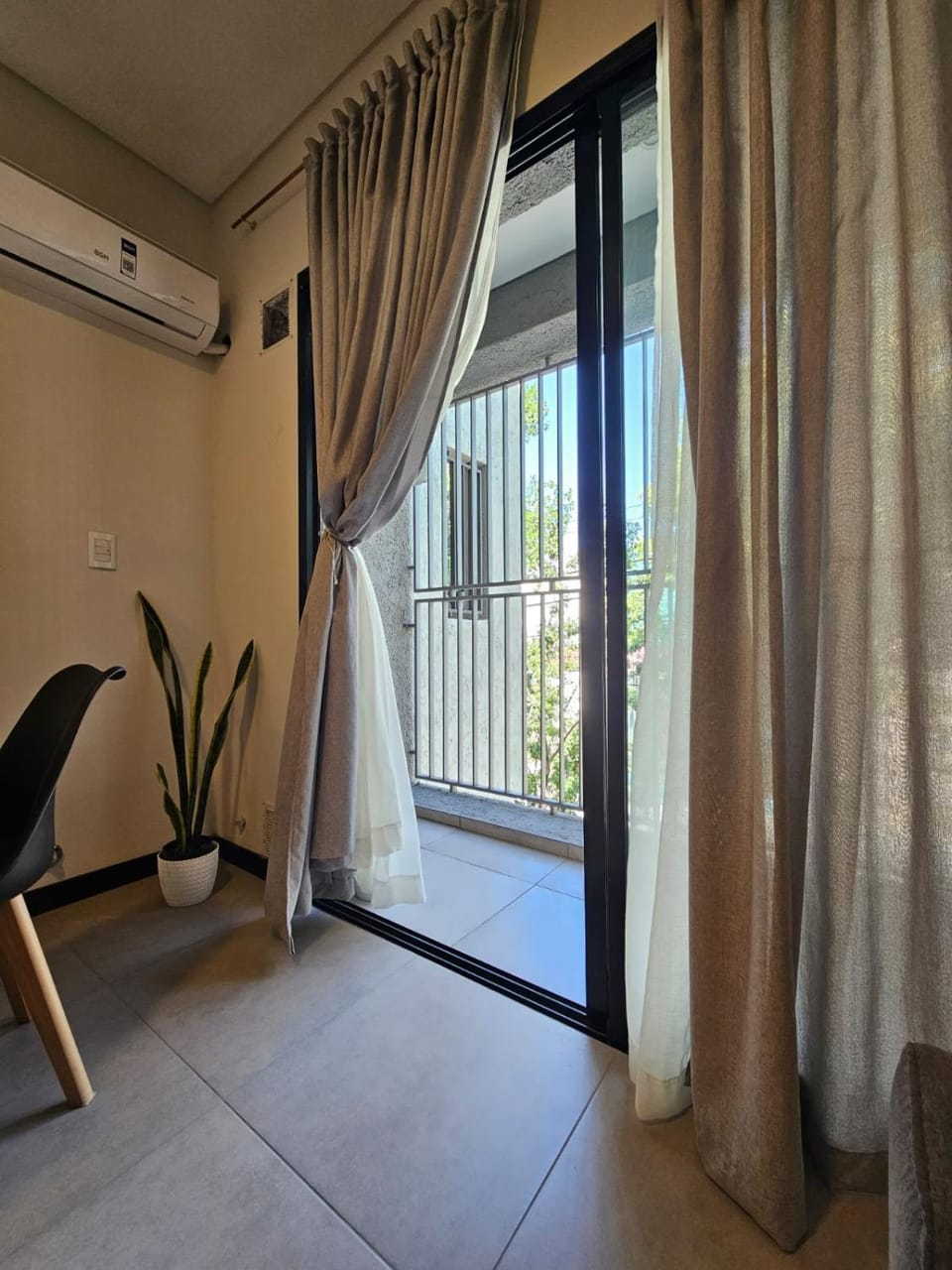 Off site, Balcony/Terrace