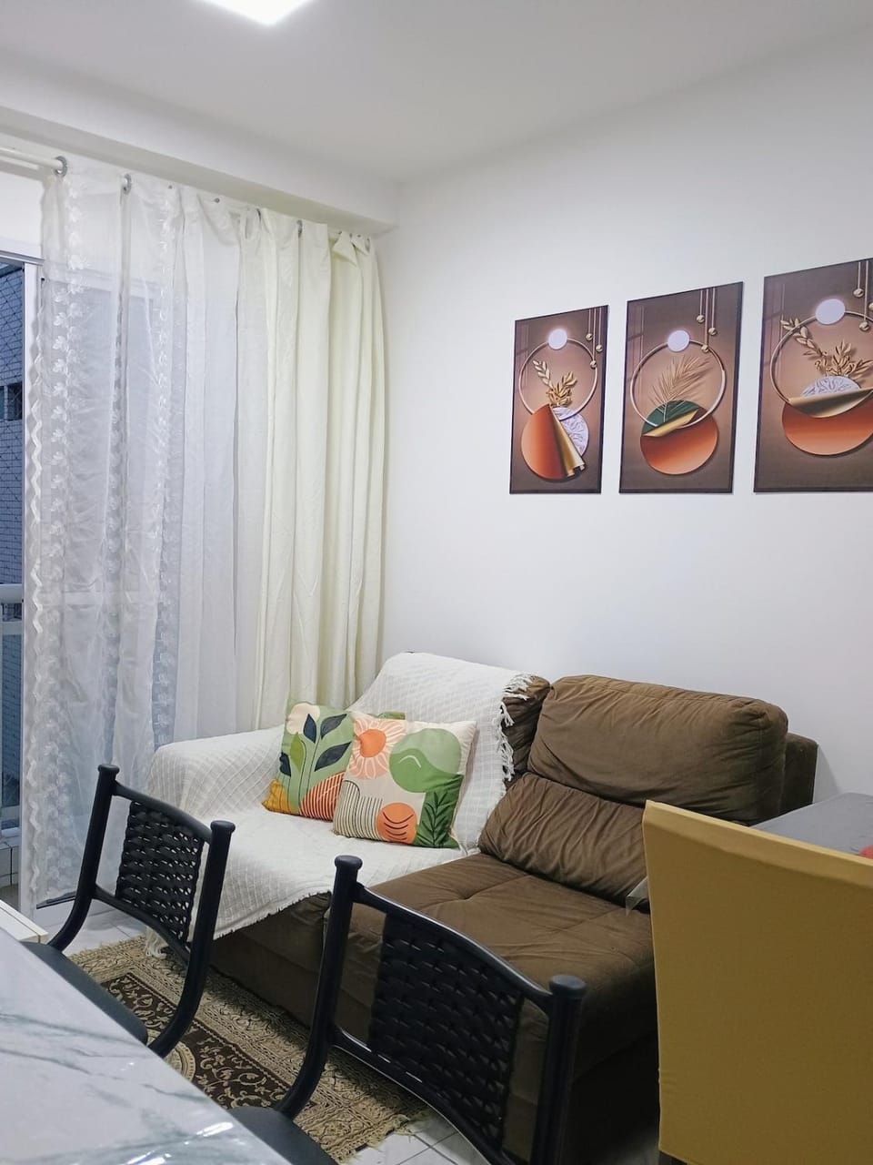 Apê a 300 metros da praia, 2dorm, garagem, elevador Apartment in State of São Paulo