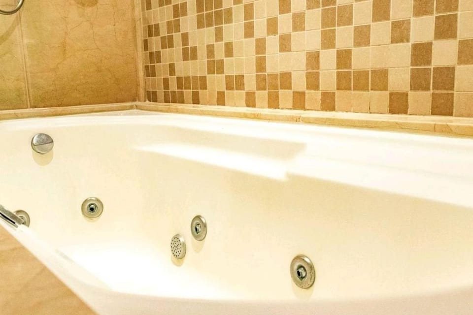 Hot Tub, Bathroom, Bath