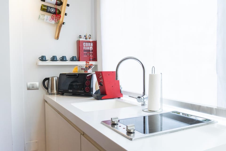 Coffee/tea facilities, Kitchen or kitchenette, minibar, pet friendly, stove, toaster