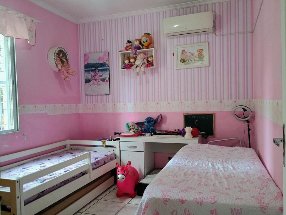 Apê na Guilhermina, 6min da praia 2 dormitórios, escadas Apartment in State of São Paulo