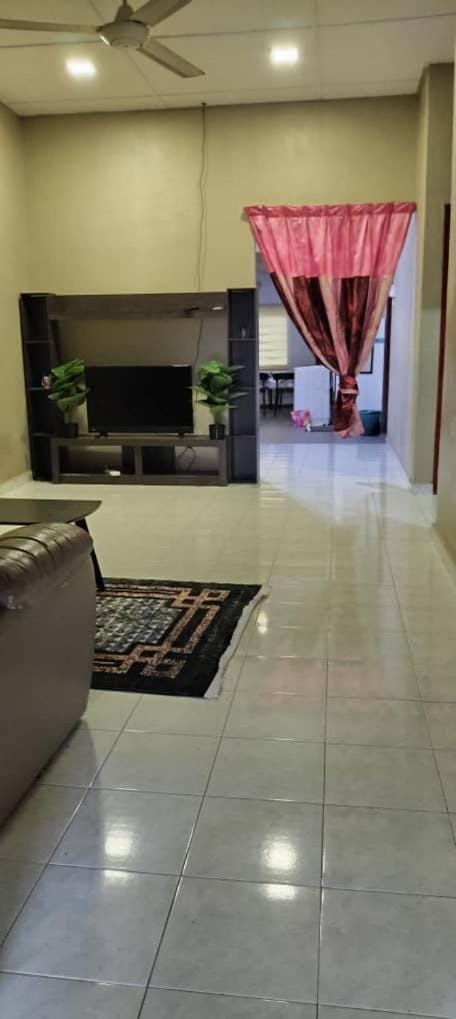 TV and multimedia, Living room, Internal: Not applicable to any particular room