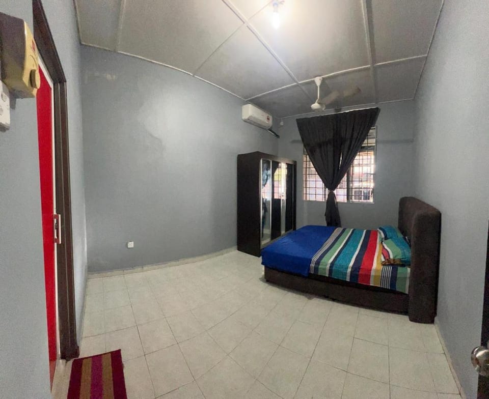 Bedroom, air conditioner