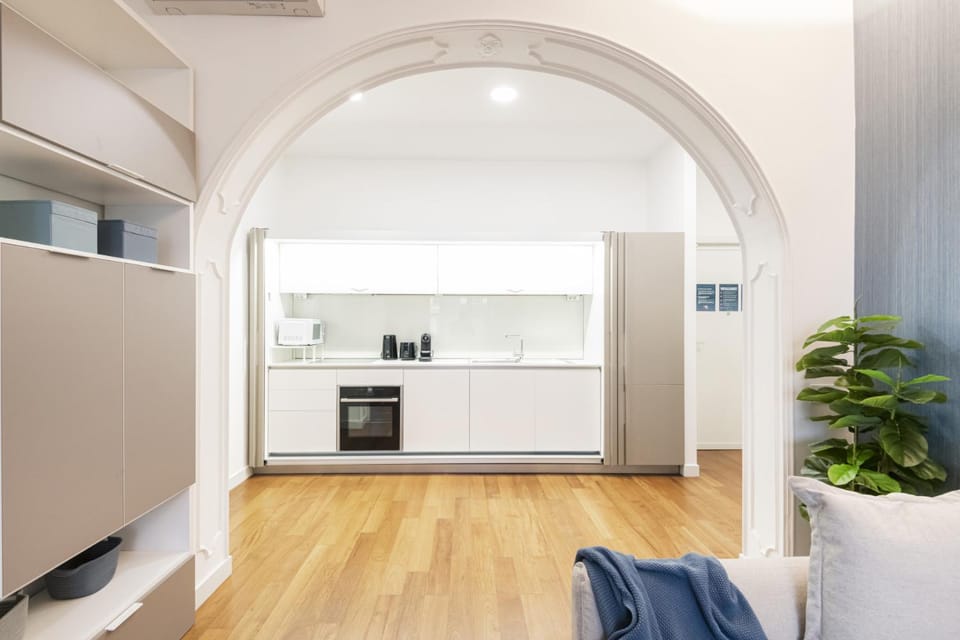 Kitchen or kitchenette, oven, stove