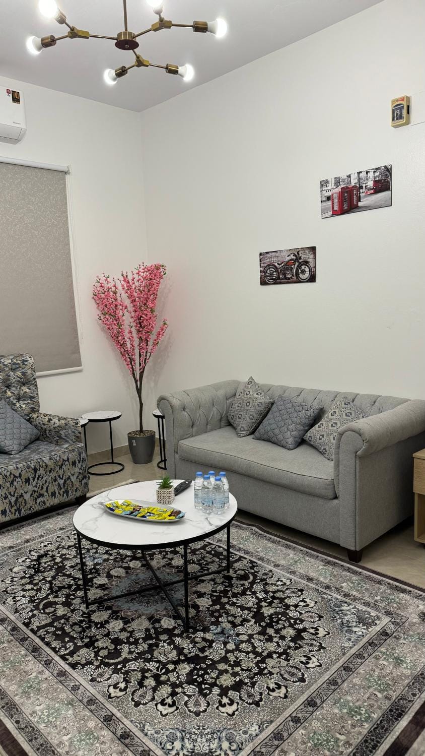 شقة أرضية عائلية مكونة من غرفتين نوم وصالة ومطبخ 3 Apartment in Riyadh